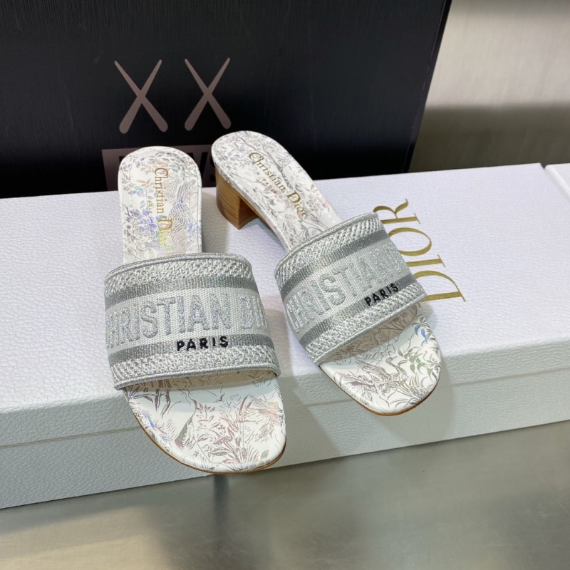 ch**an D*or slippers